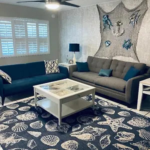  Apartment Lovely 2 Bedroom 1 Bathroom Retreat Minutes From The